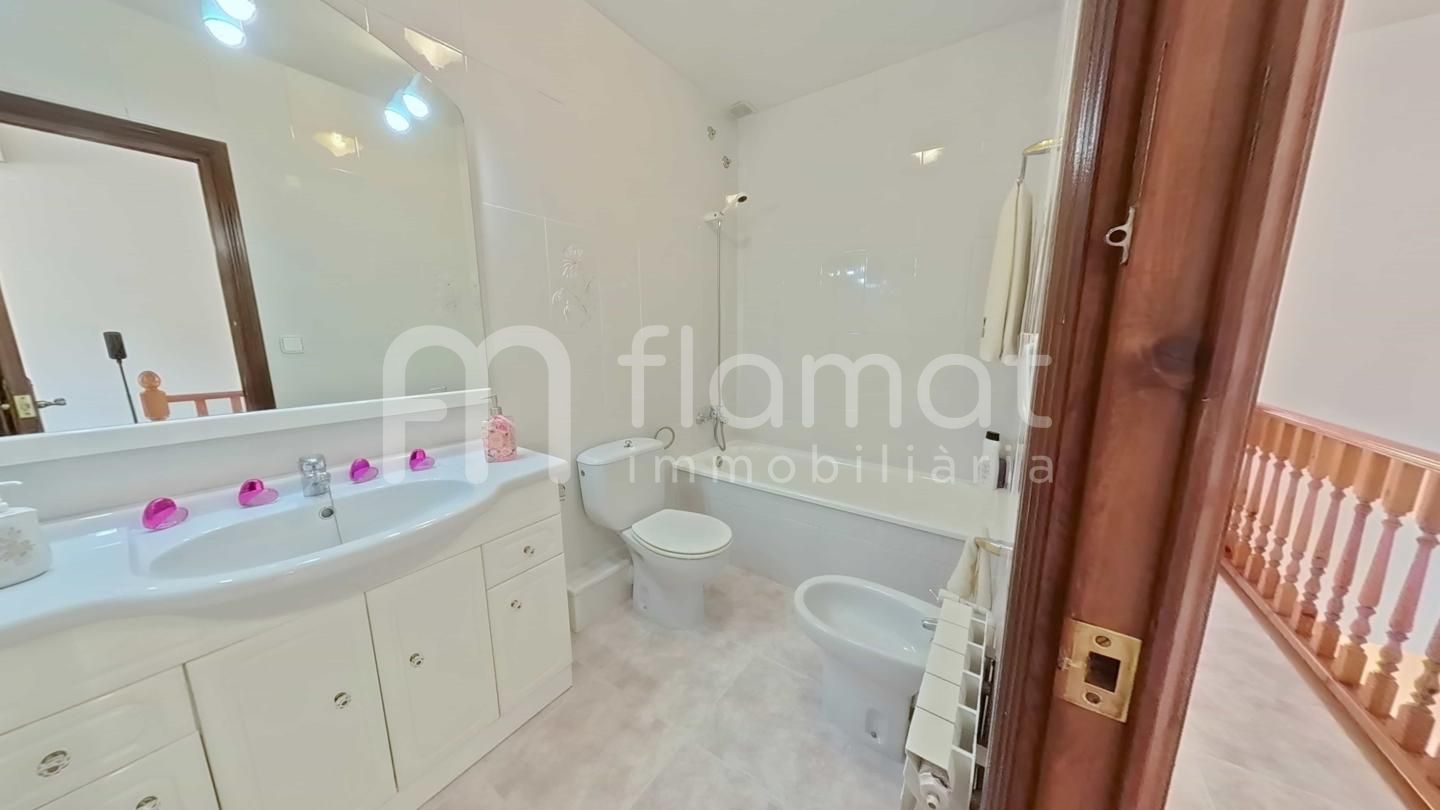 villas en santa-oliva · carrer-del-clavell-43710 295000€
