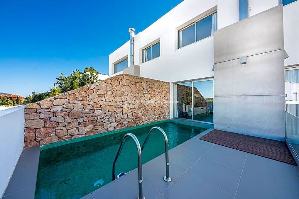Semi-detached house in Roca Llisa with garden and private pool