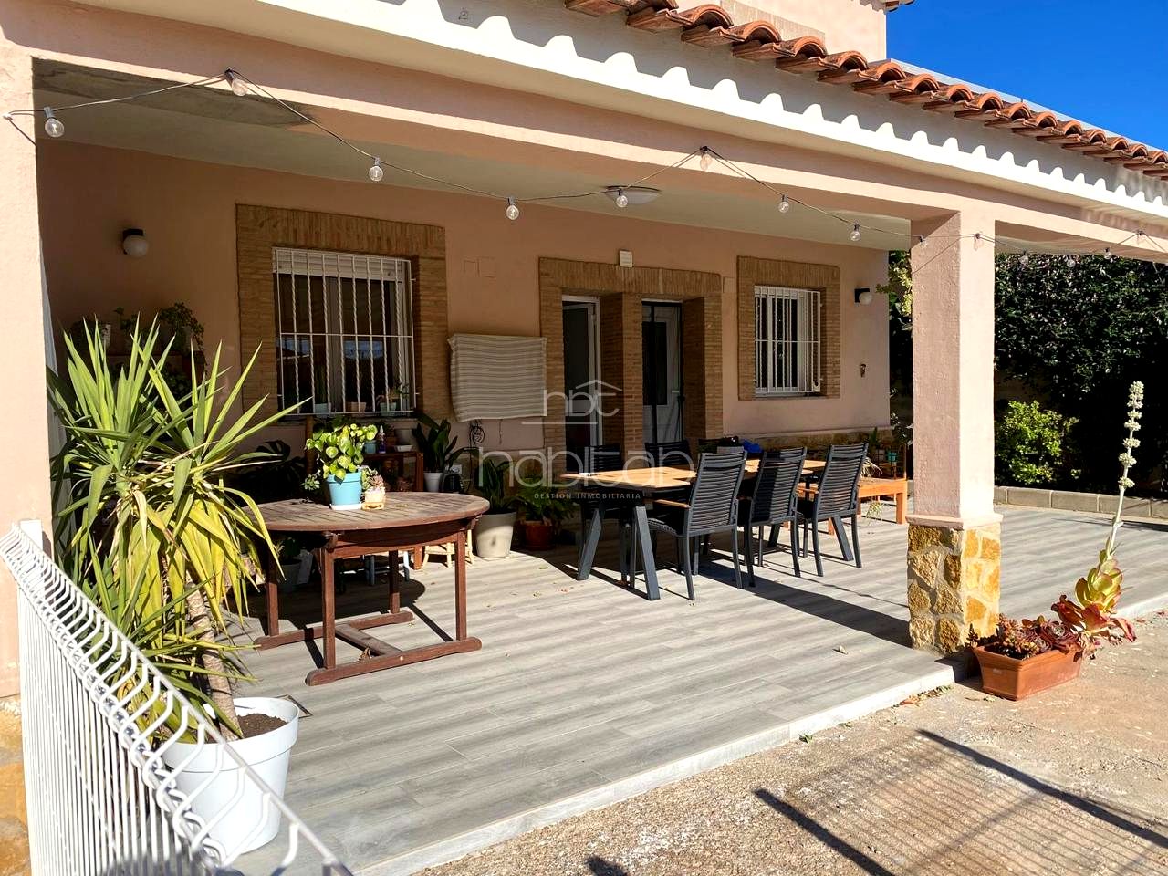 Casa / chalet en La Pobla de Vallbona, Valencia de 328 m2