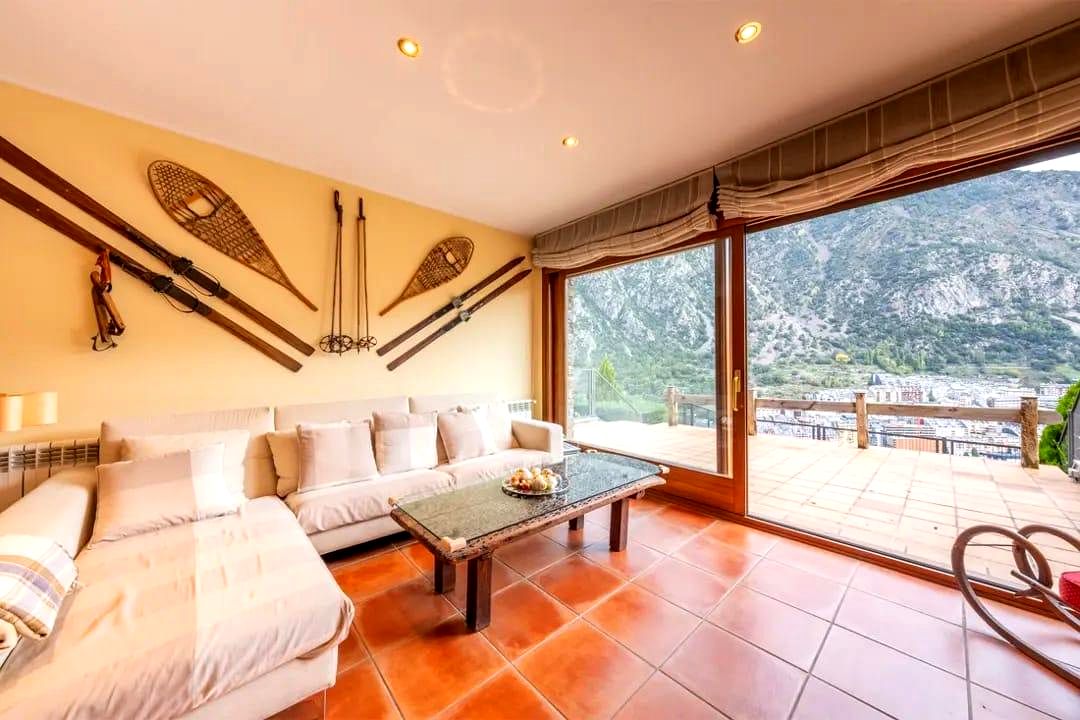 Casa / chalet en Carretera de la Comella, Andorra la Vella,  de 515 m2