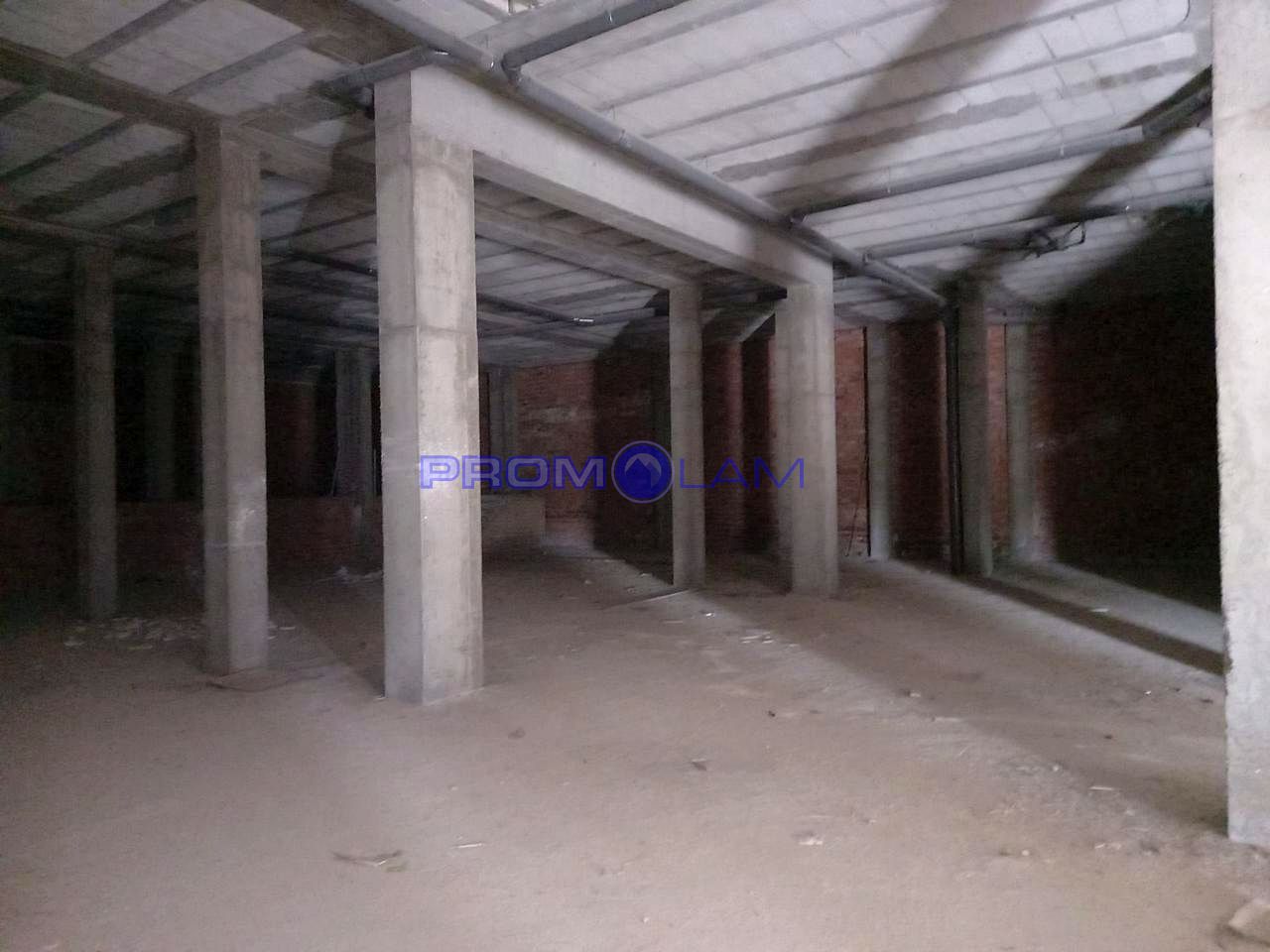 locales-comerciales en mairena-del-aljarafe · none 349000€