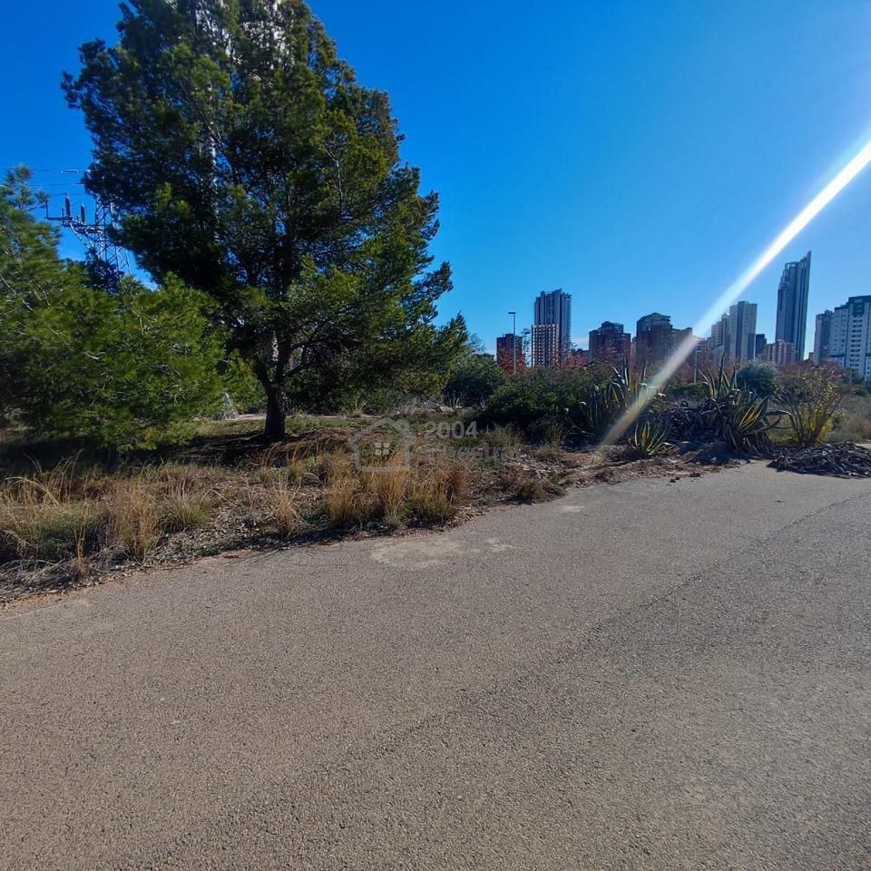 Terreno en Carrer de la Cajola, Finestrat, Alicante de 2936 m2