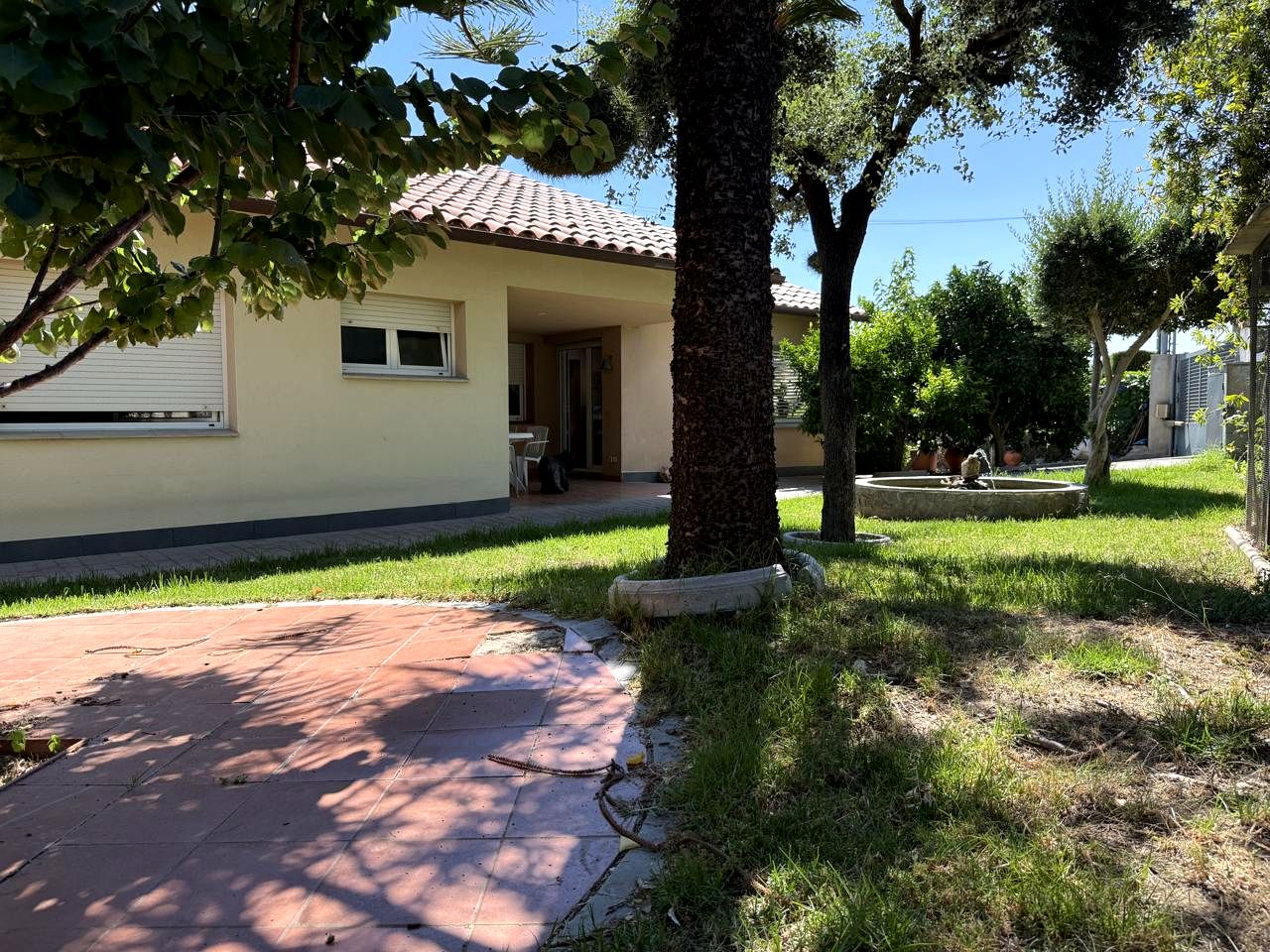 Casa / chalet en Avinguda de Castellnou, Rubí, Barcelona de 317 m2