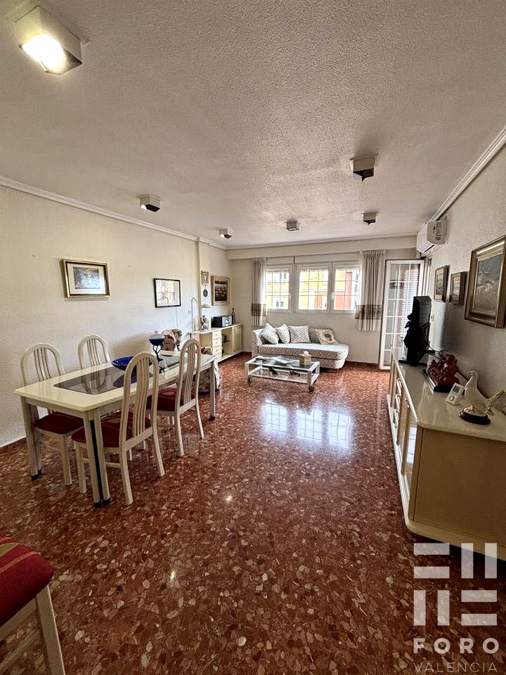 Flat in València, Valencia of 97 m2