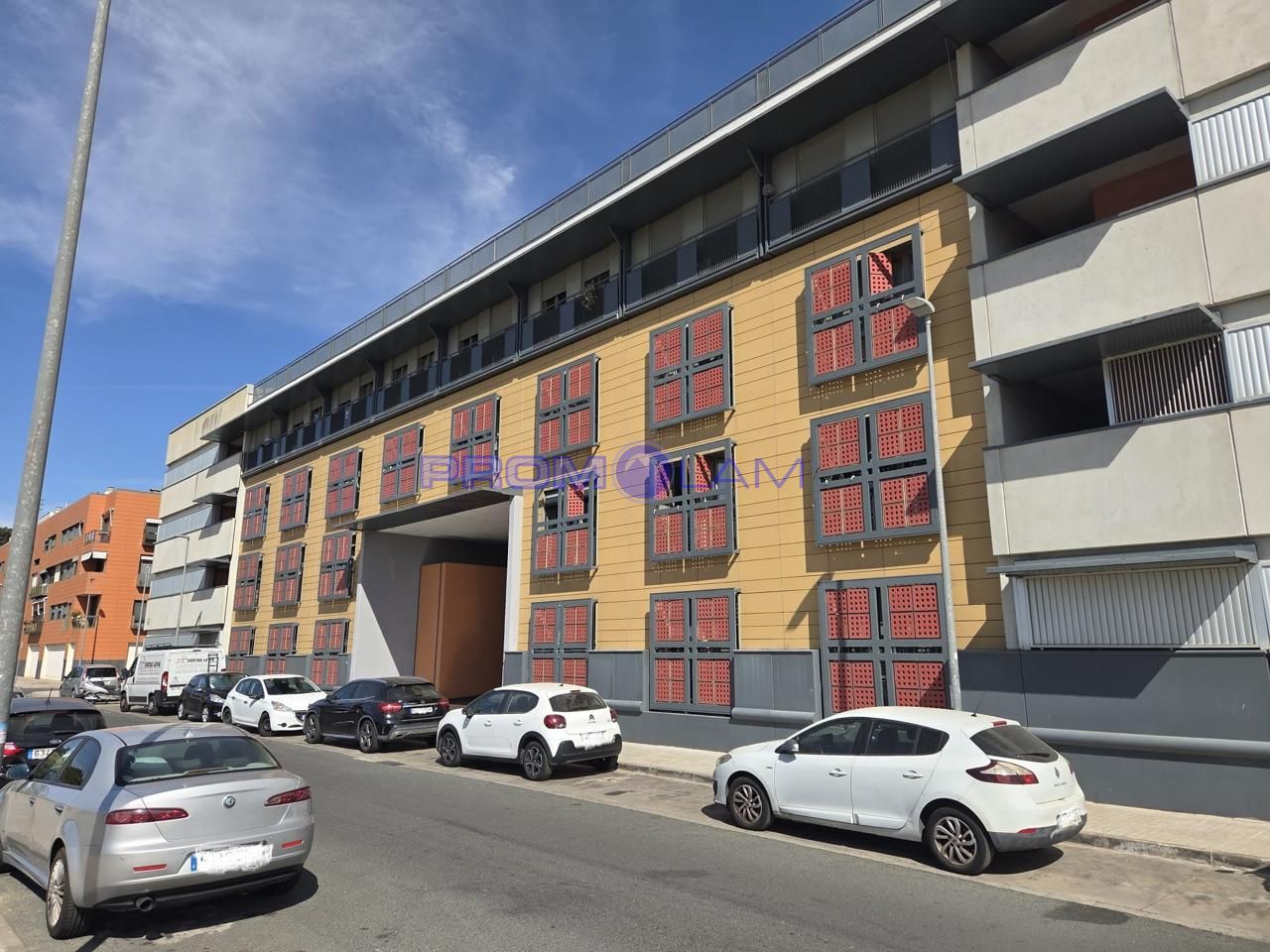 pisos en camas · calle-pobladores-41900 115000€