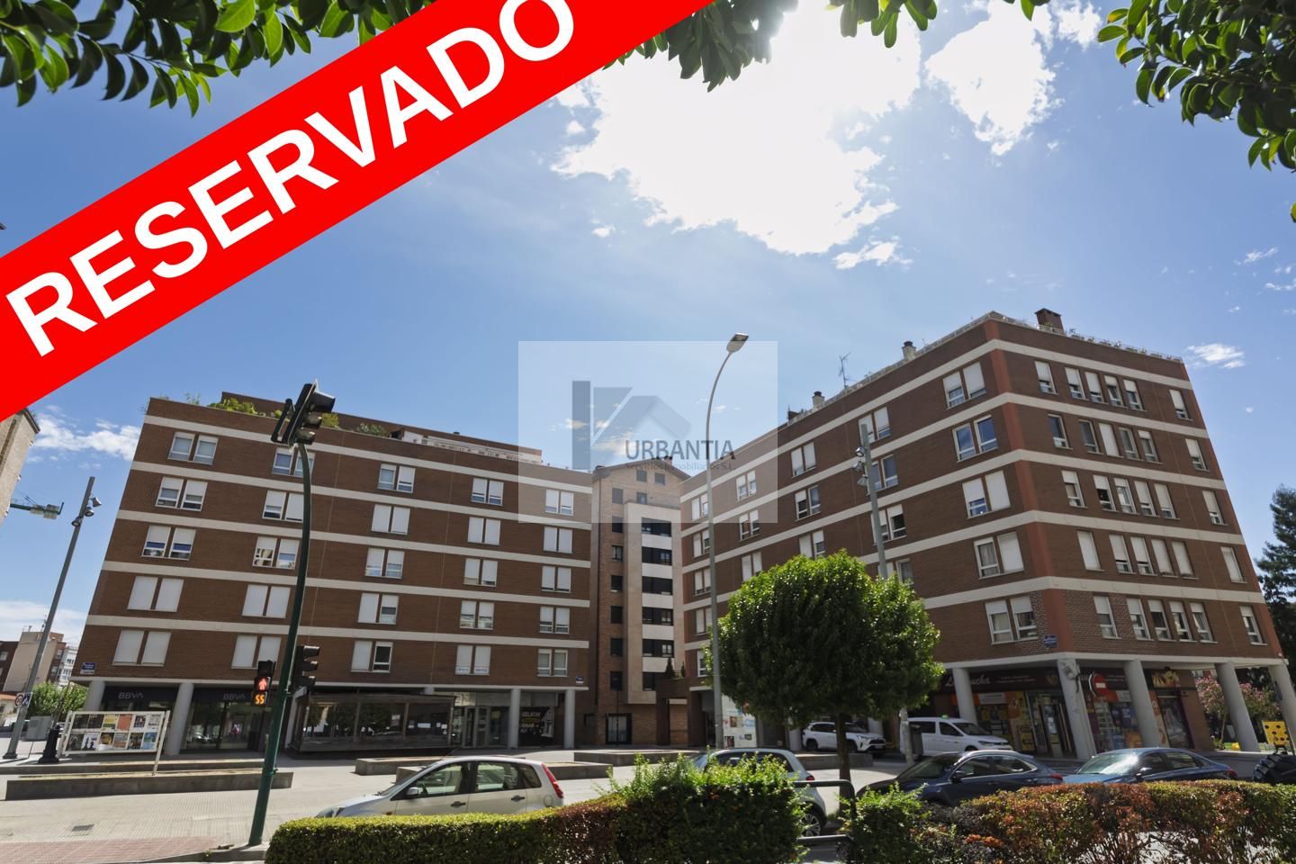 Piso en Calle de las Maestras, Burlada, Navarra de 119 m2