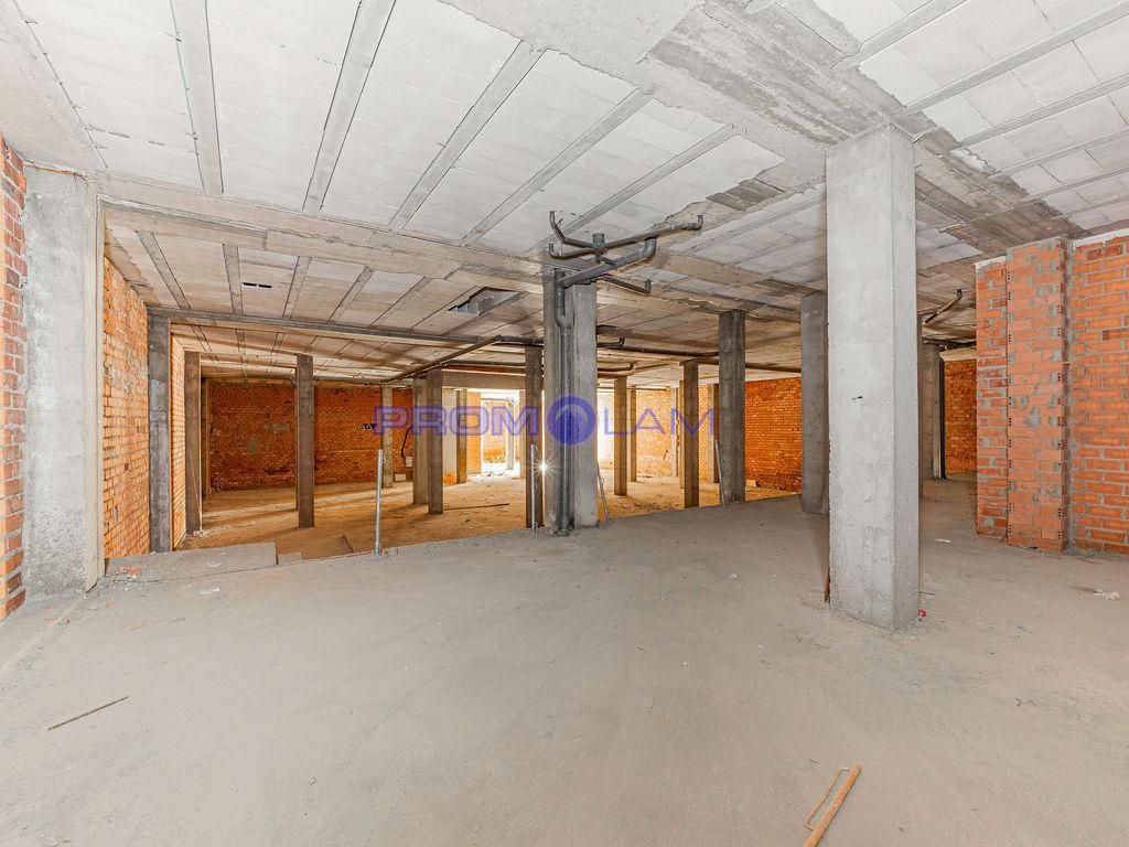 locales-comerciales en mairena-del-aljarafe · none 349000€