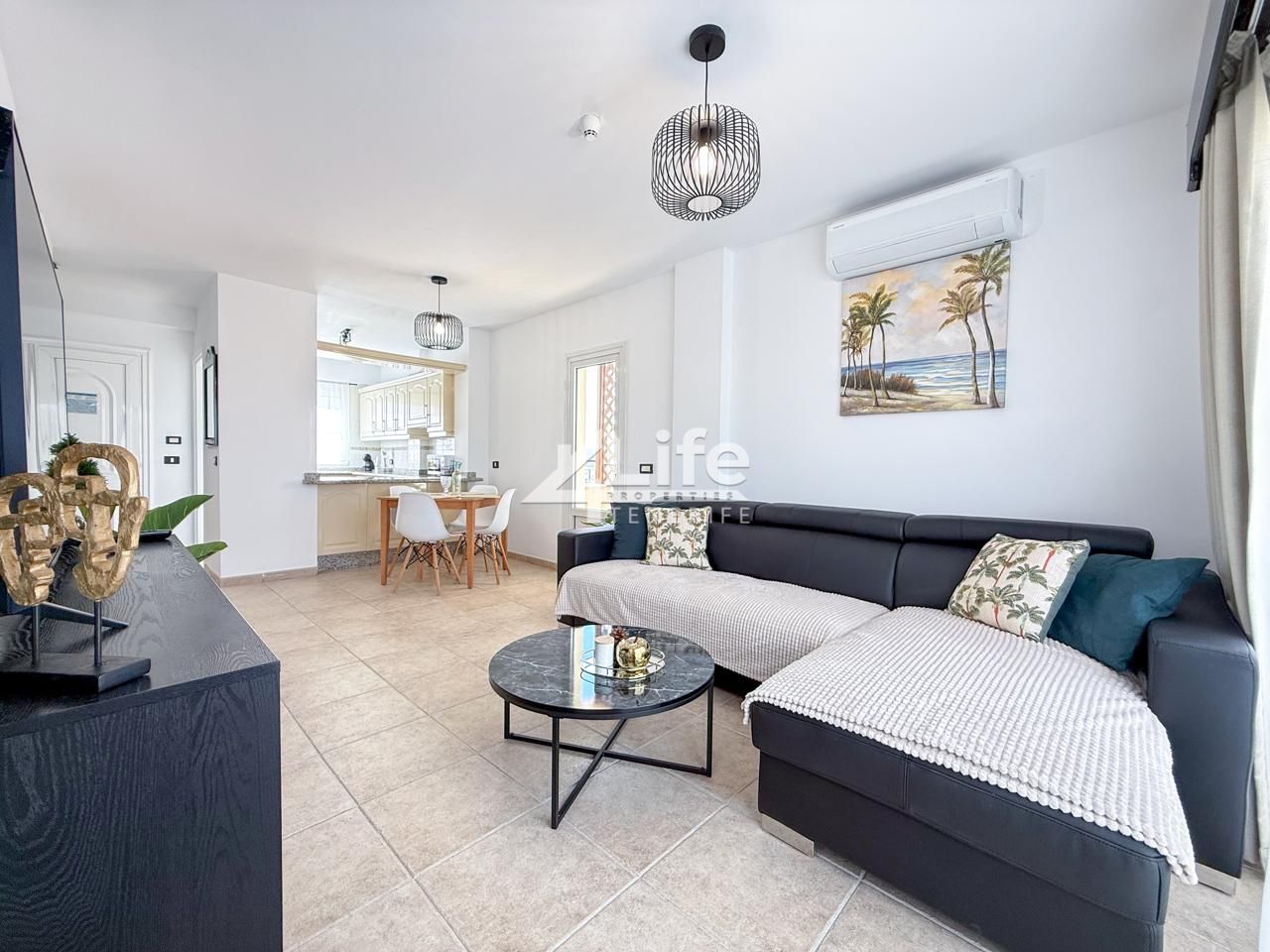 Piso en Calle Meandro 2, Los Cristianos, Santa Cruz de Tenerife de 102 m2