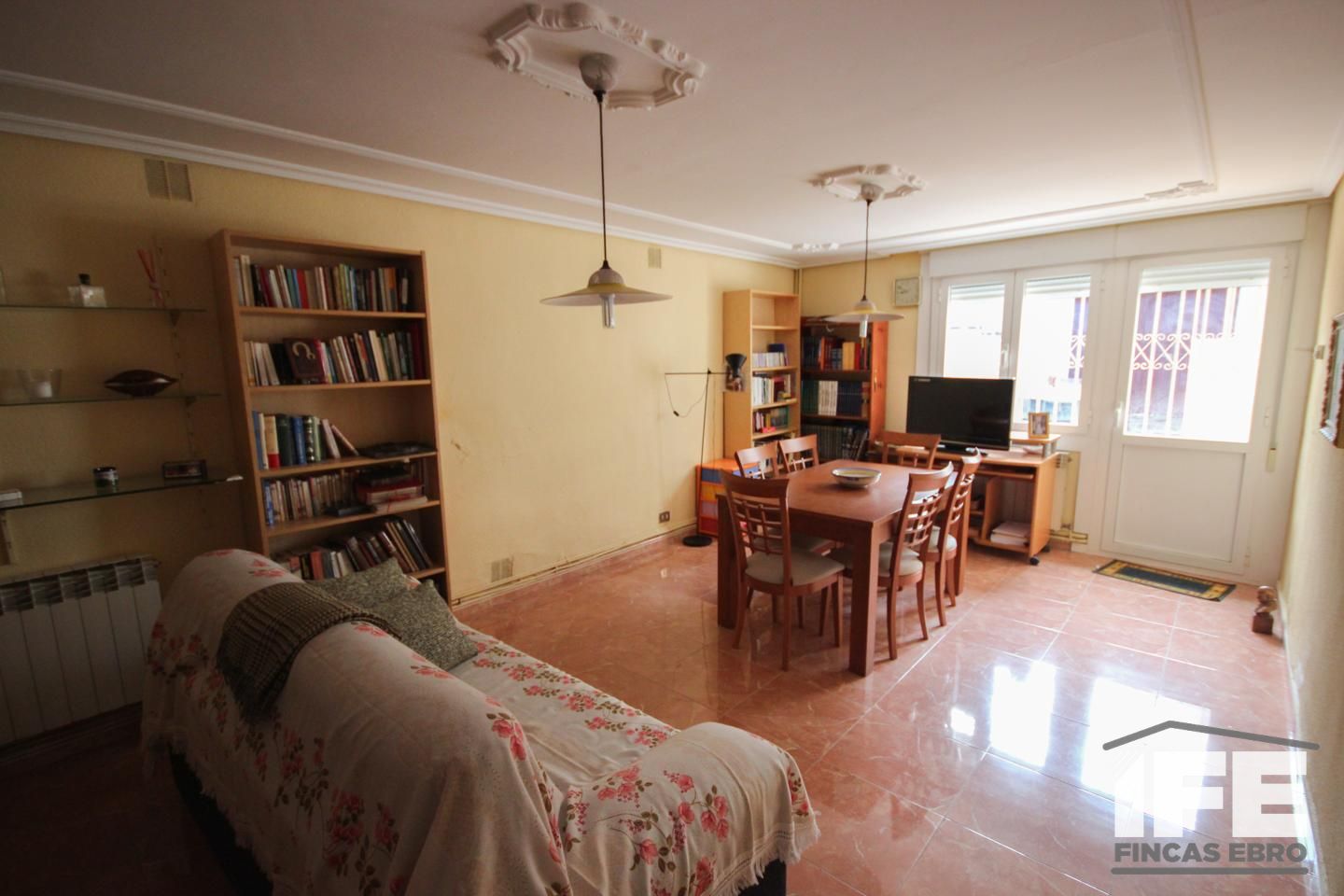 casas-adosadas en corella · calle-santa-barbara-31591 149000€