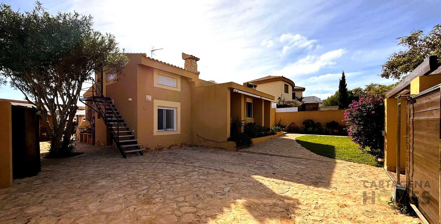 villas en cabo-de-palos · cala-flores 689000€