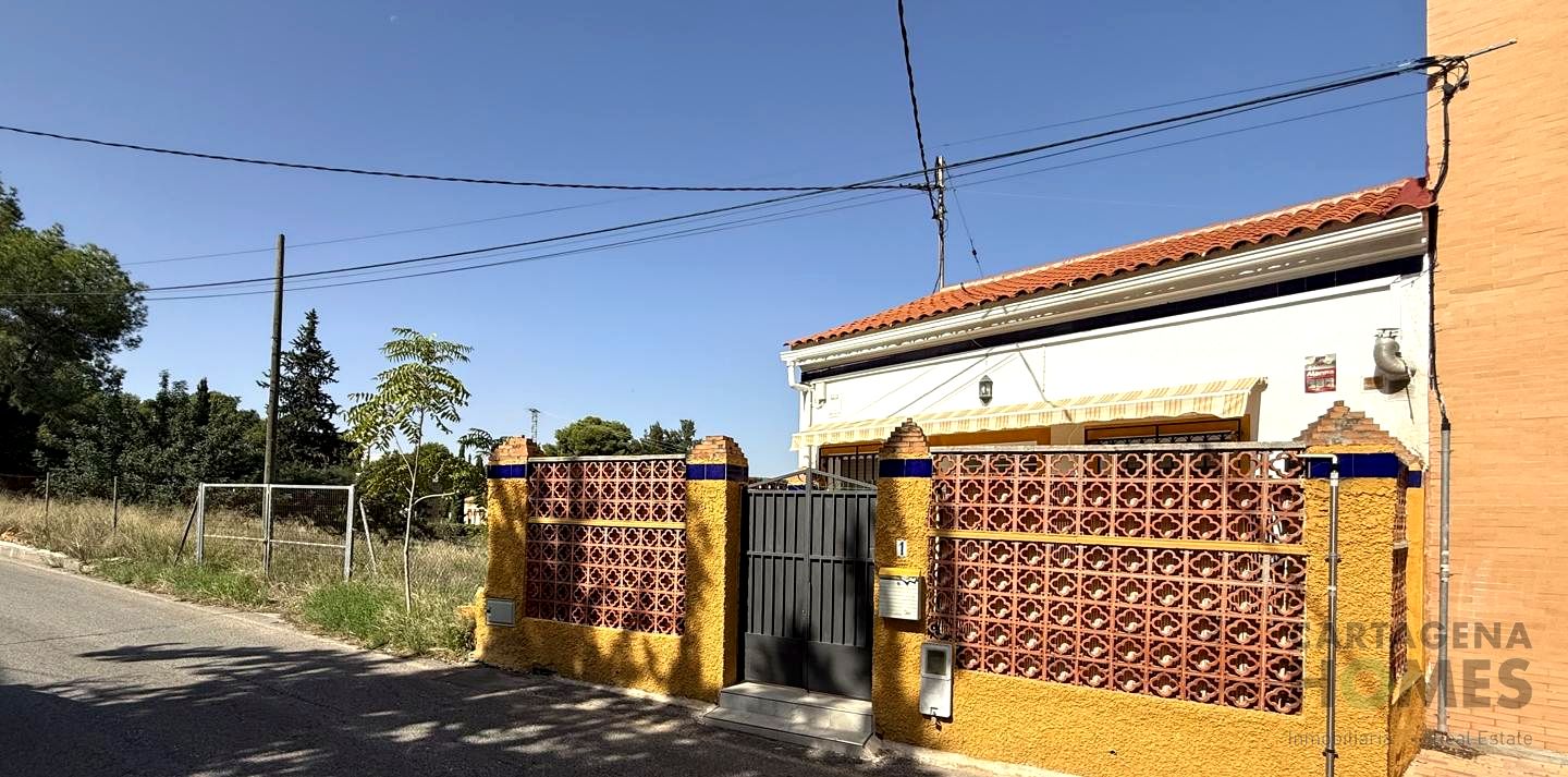 villas en murcia · la-alberca 330000€