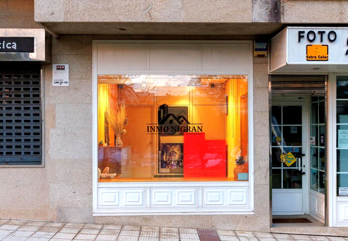 Local en Praza Rosalía de Castro, Nigrán, Pontevedra de 56 m2