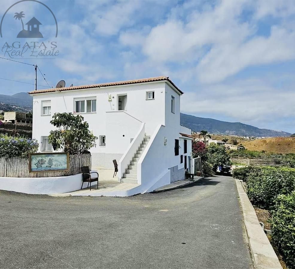 House in La Vera - view 1