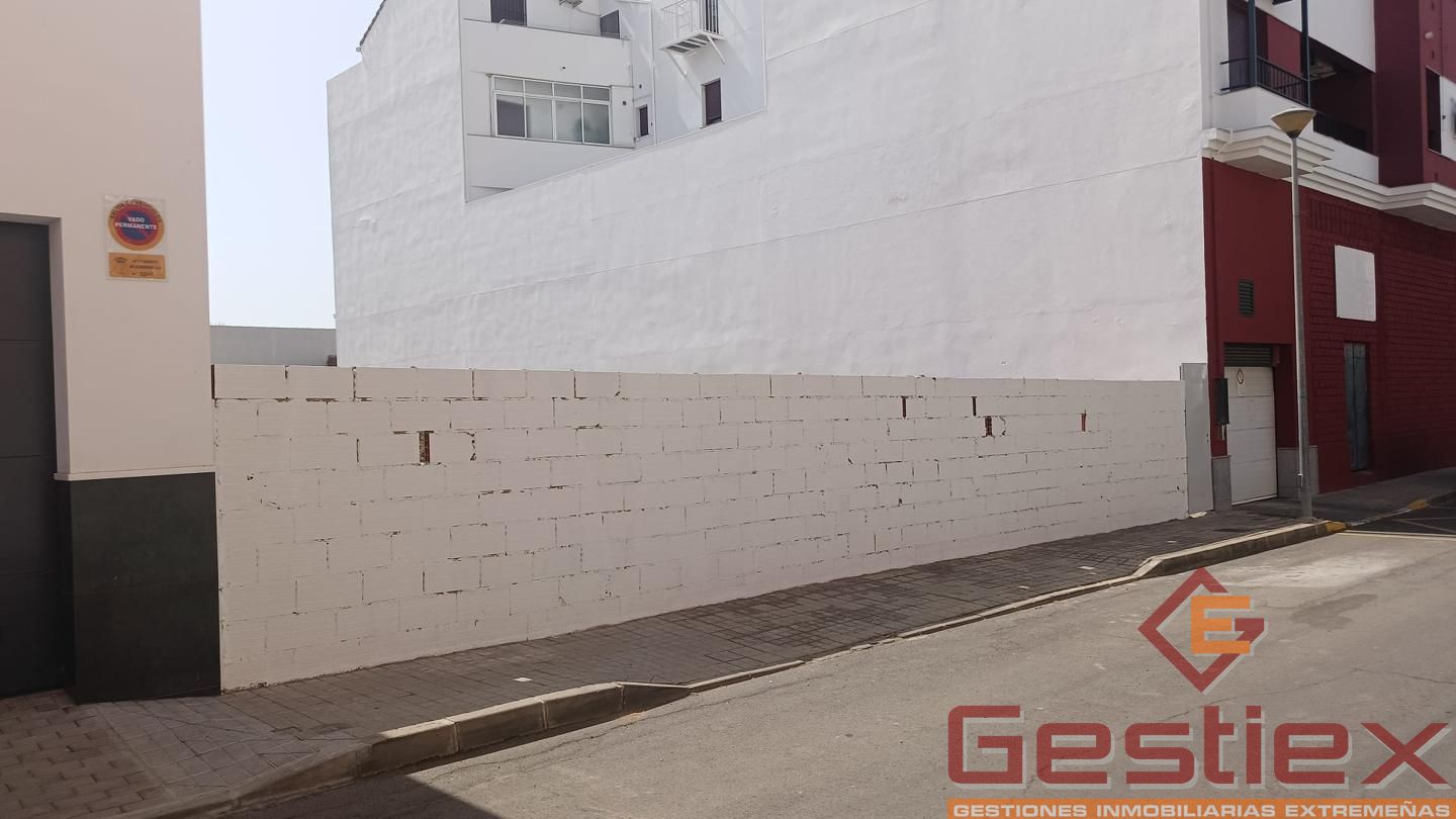 Terreno en Almendralejo, Badajoz de 200 m2
