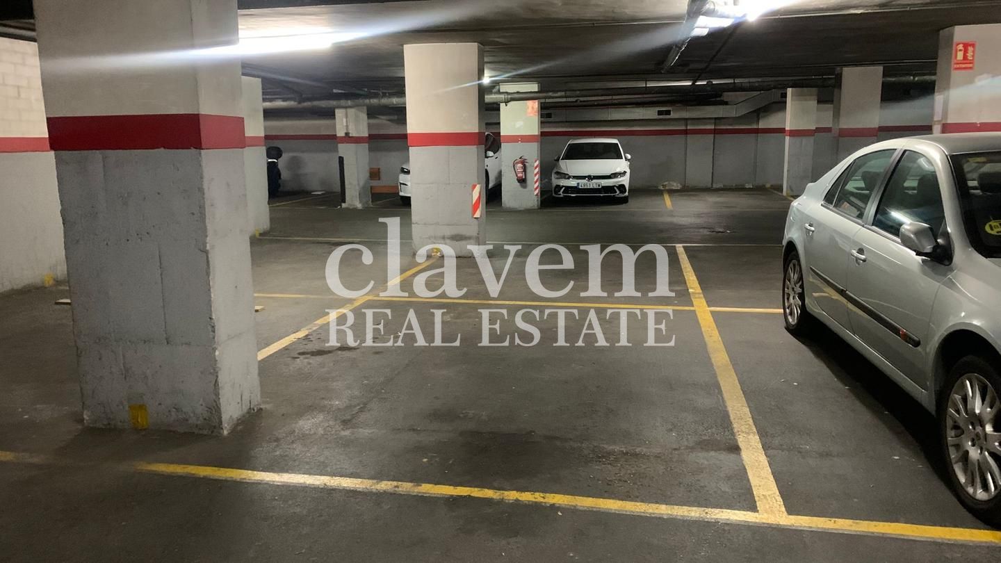 Plaza de parking en Carrer de Cabanes, Barcelona, Barcelona de 11 m2