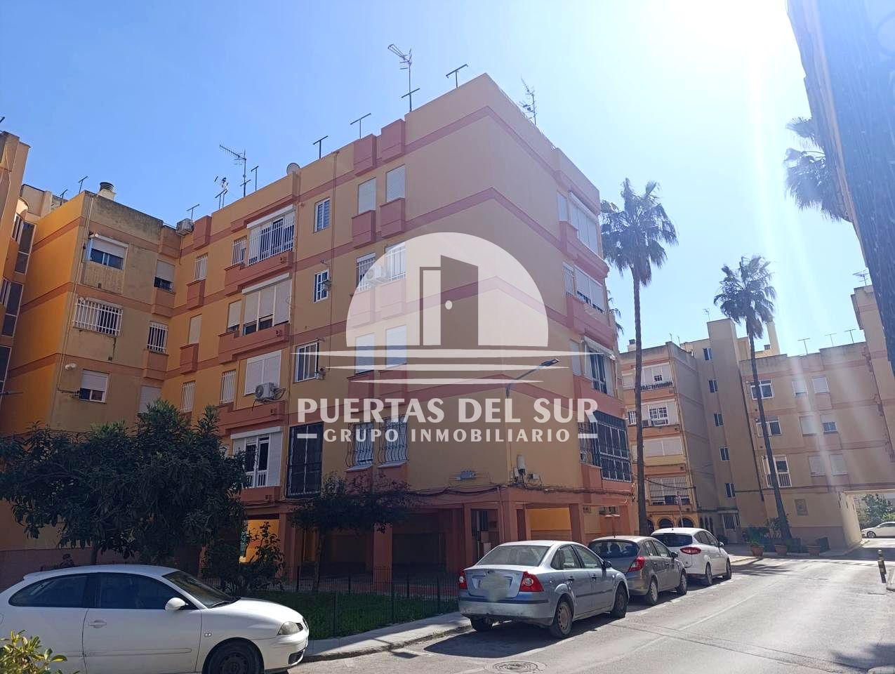 Piso en Calle San Luis, Sanlúcar de Barrameda, Cádiz de 74 m2