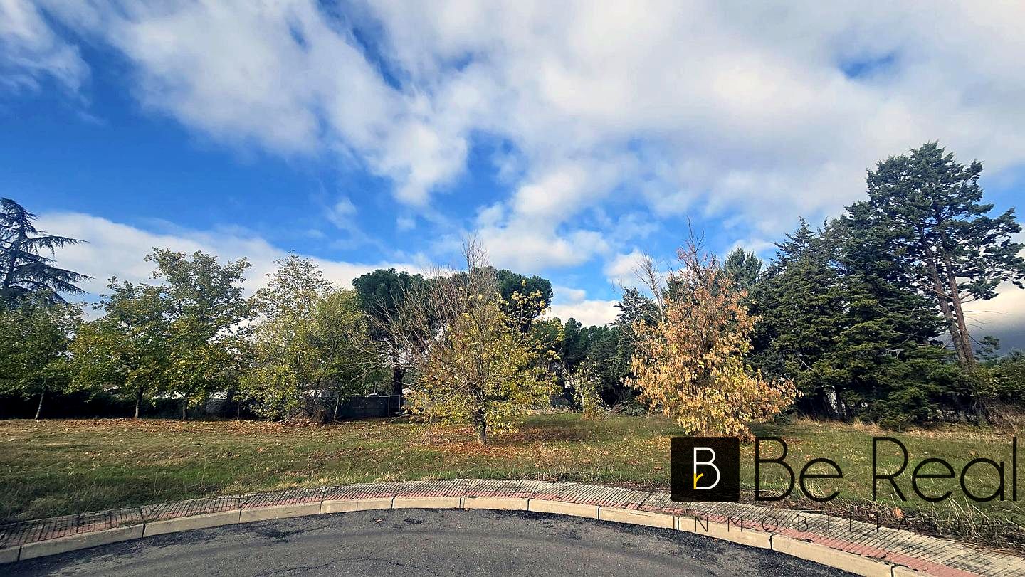 Land in Calle Cigüeñá 16, Villanueva del Pardillo, Madrid of 713 m2