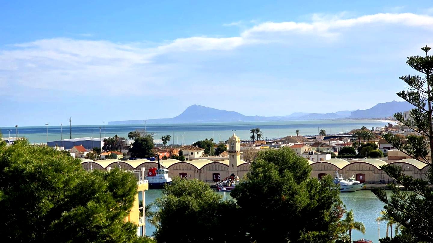 Piso en Avinguda de la Pau 29, PLAYA DE GANDIA, Valencia de 95 m2