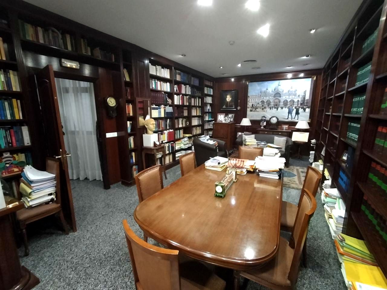 Office in Avenida Ronda de los Tejares, Córdoba, Córdoba of 425 m2