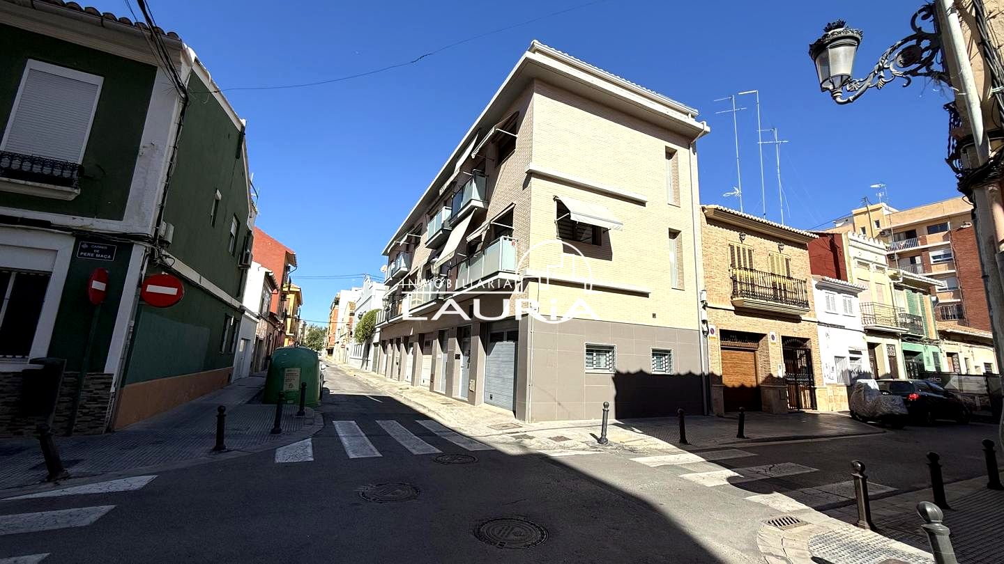 Piso en Carrer del Comte d'Oliva, València, Valencia de 168 m2