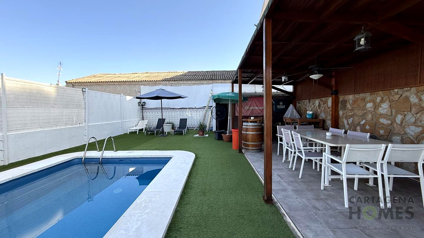 villas en murcia · la-alberca 330000€