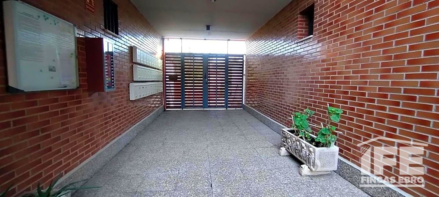 parking en alagon · avenida-de-zaragoza-50630 7000€