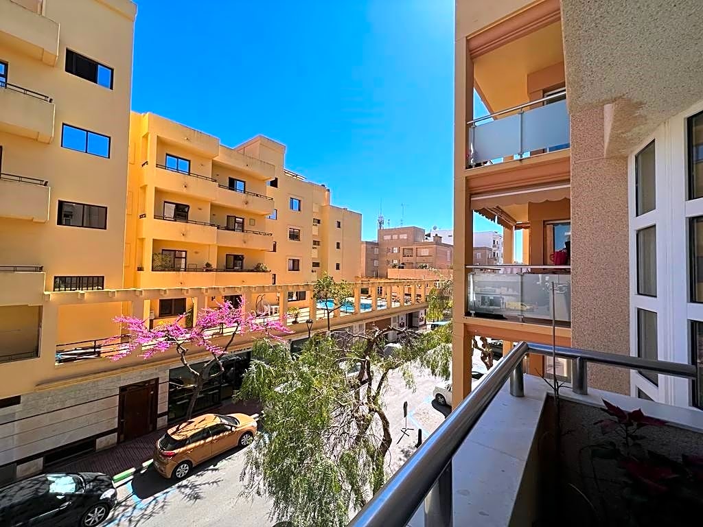 Spacious and sunny flat in Santa Eulalia, next to the beach