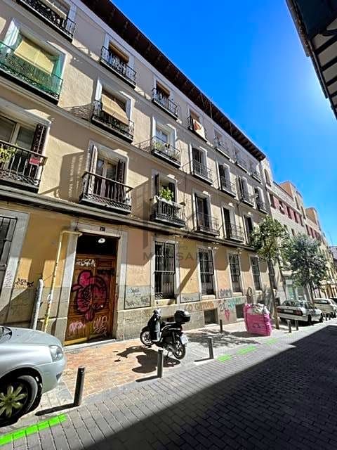 pisos en madrid · calle-del-marques-de-santa-ana-28004 420000€
