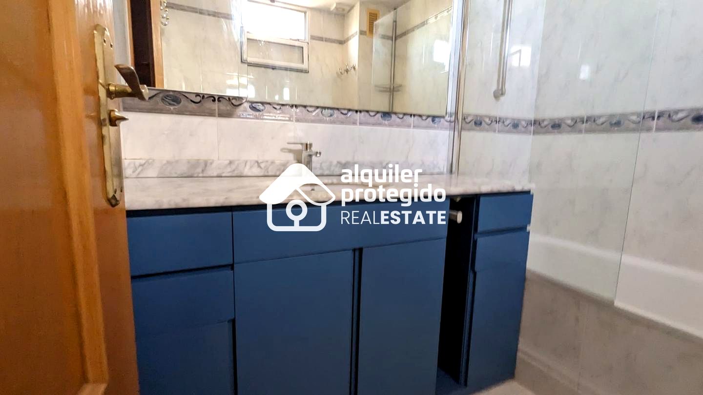 pisos en alicante-(alacant) · centro 1400€