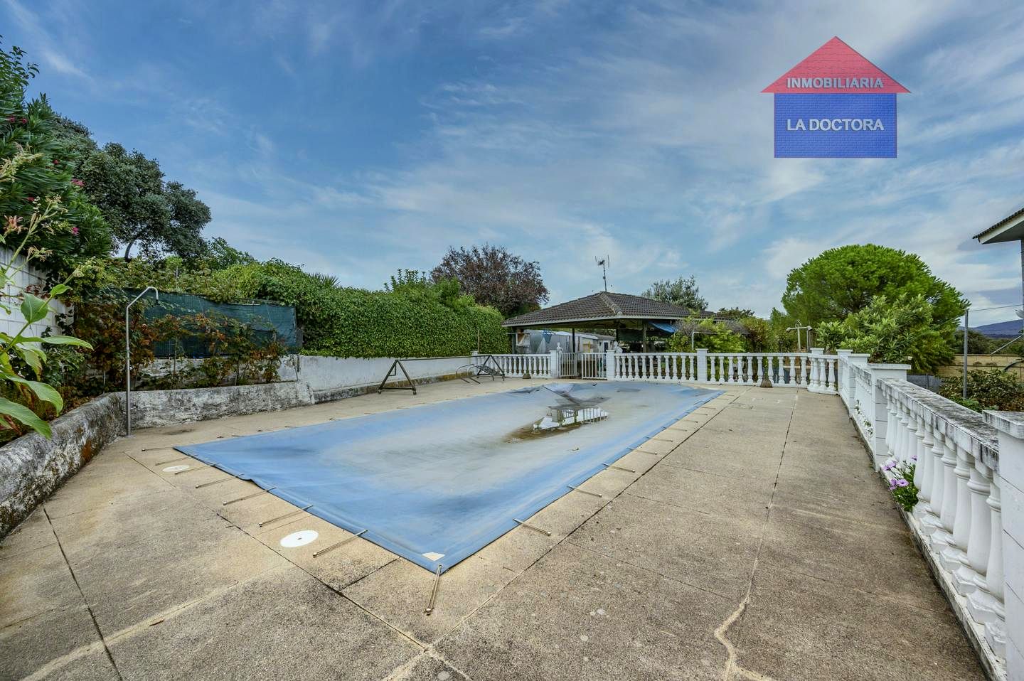 Casa / chalet en Calle Muérdago, Villa del Prado, Madrid de 381 m2