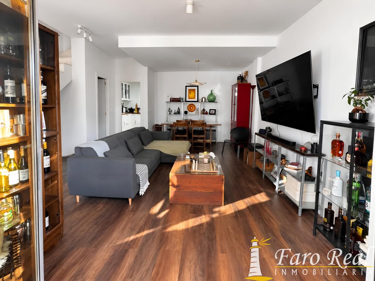 Unifamiliar pareado en zona del Pino