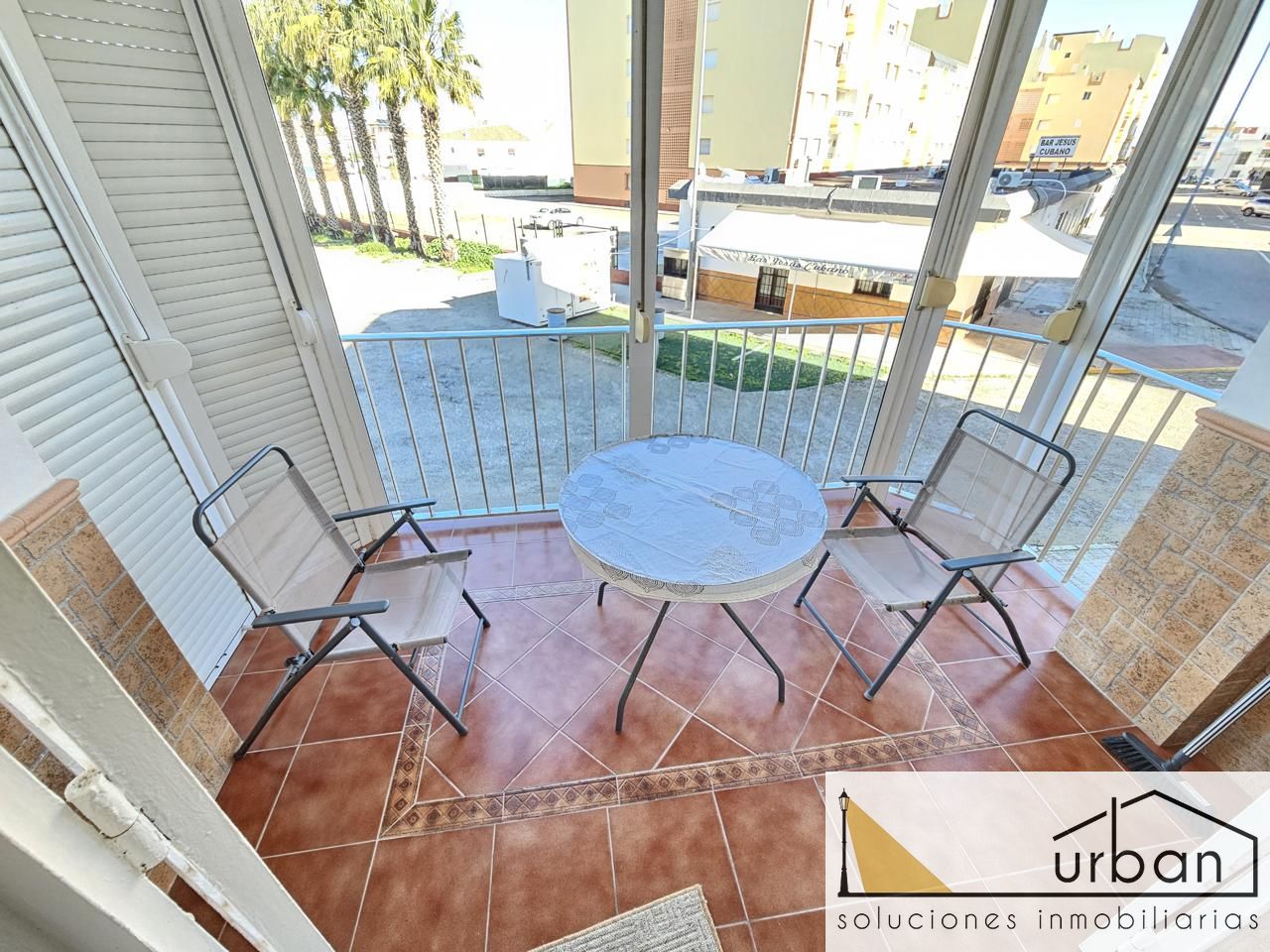 Piso en Calle Doctor Fleming, Chipiona, Cádiz de 64 m2