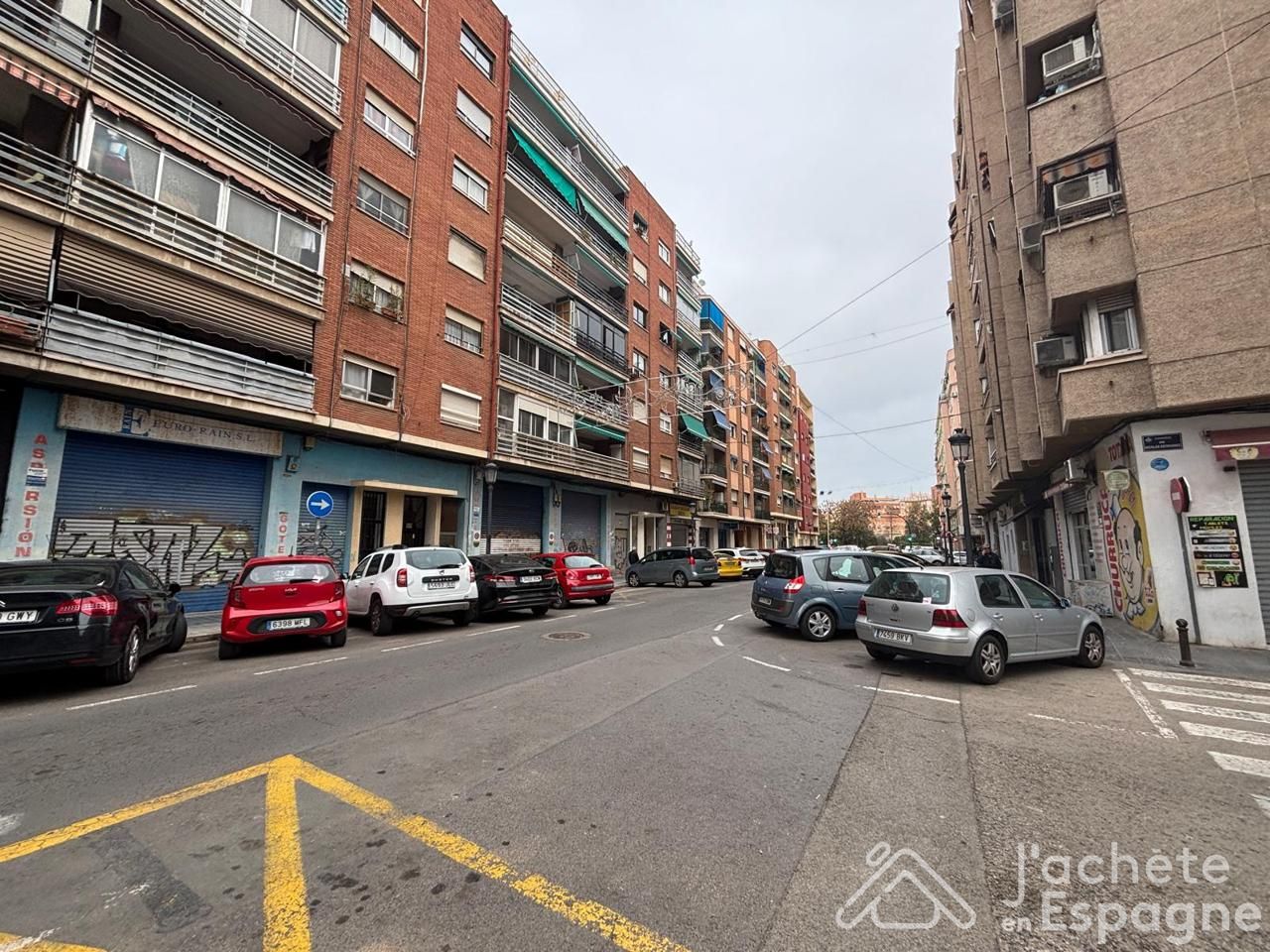 Shop in Carrer de Totana, València, Valencia of 270 m2