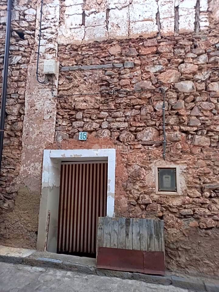 casas-de-pueblo en noguera-de-albarracin · calle-plazuela-44113 34900€