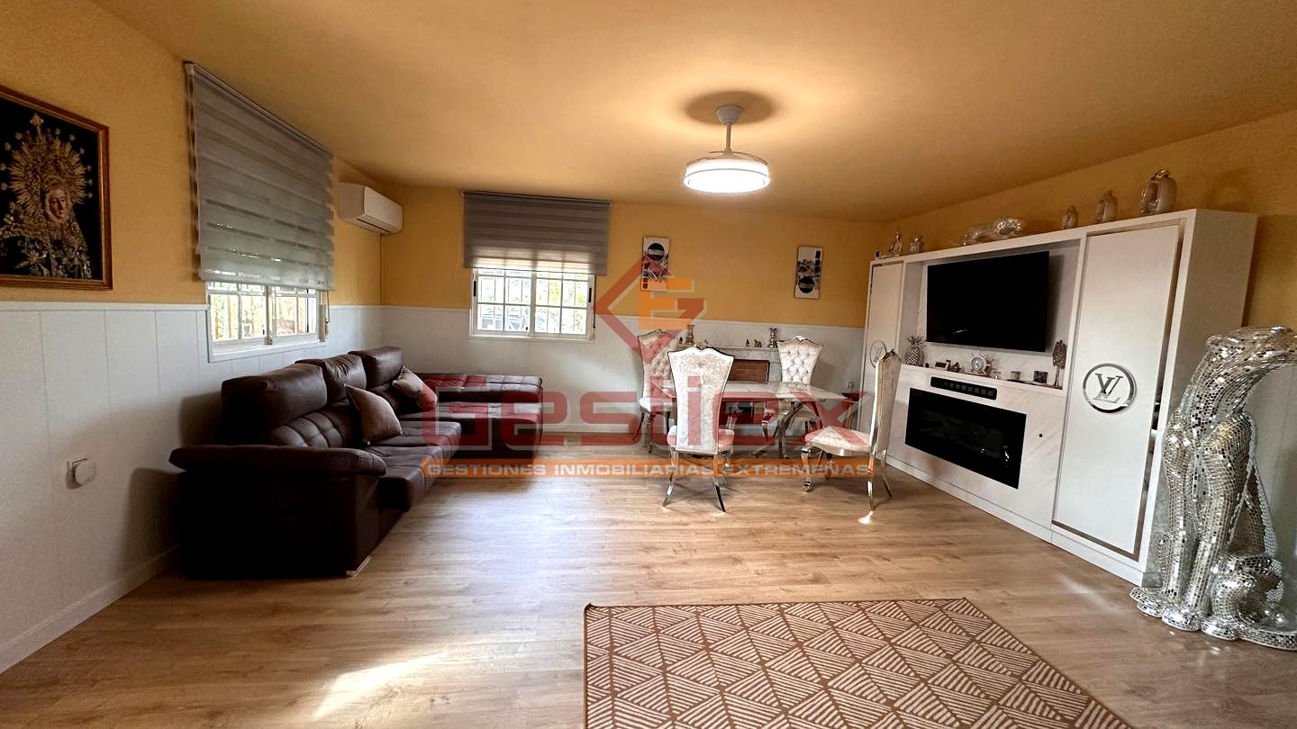 Casa / chalet en URUGUALLO, Badajoz de 225 m2