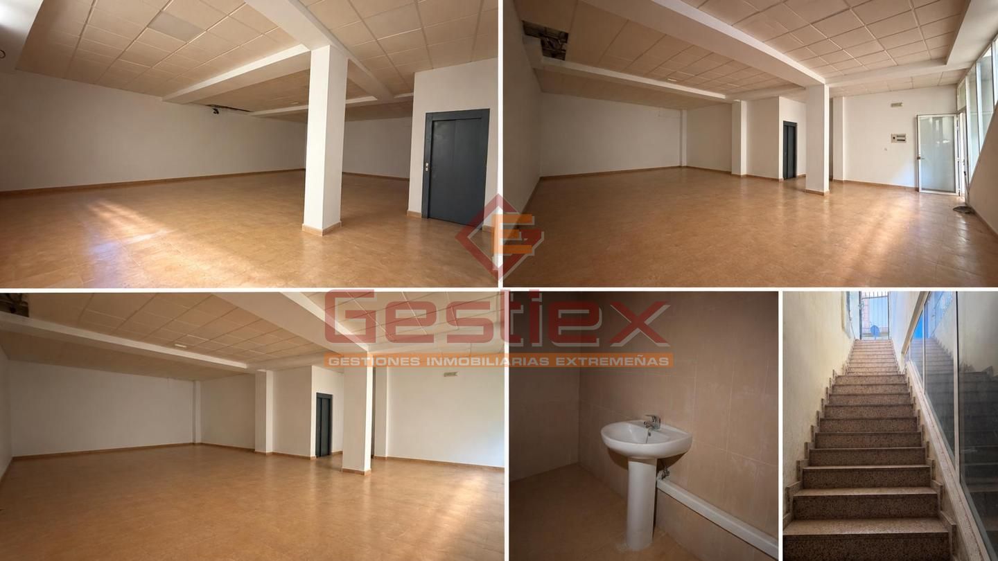 Local en Calle Cervantes, Almendralejo, Badajoz de 140 m2