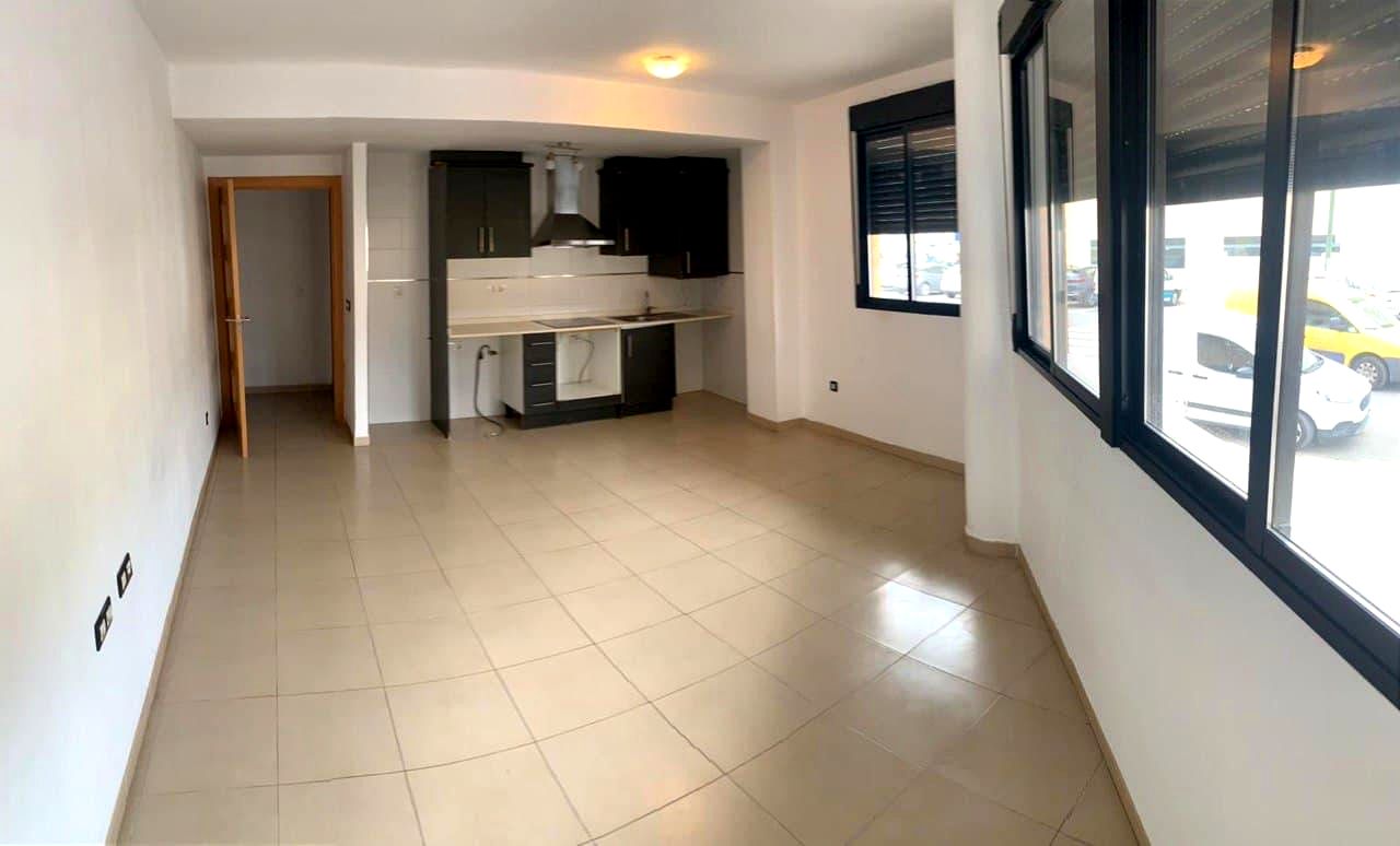Flat in Carrer de Tírig, Castelló de la Plana, Castelló of 72 m2