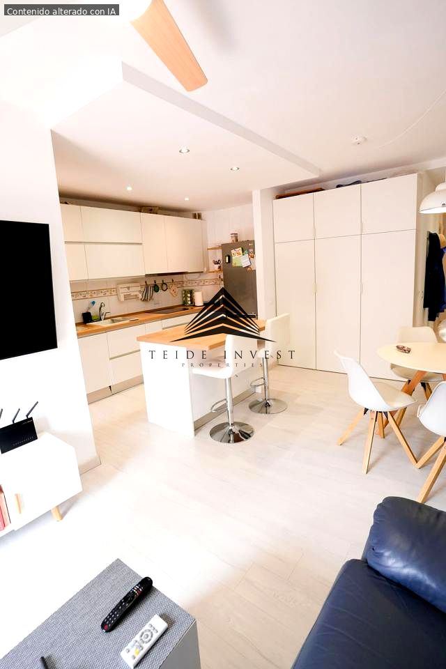 Flat in Calle Minerva, Costa del Silencio, Santa Cruz de Tenerife of 85 m2