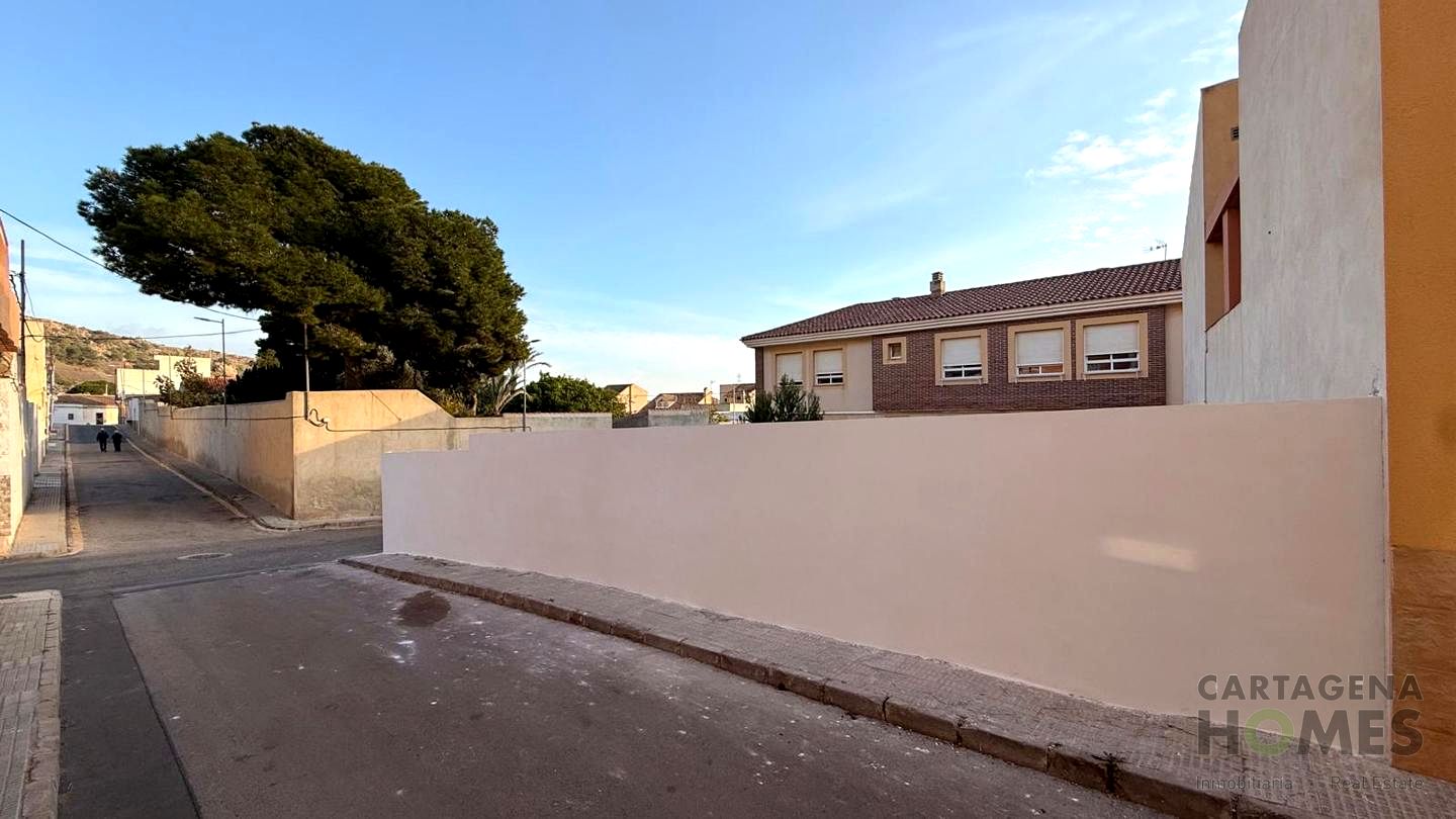 terrenos en portman · portman 60000€