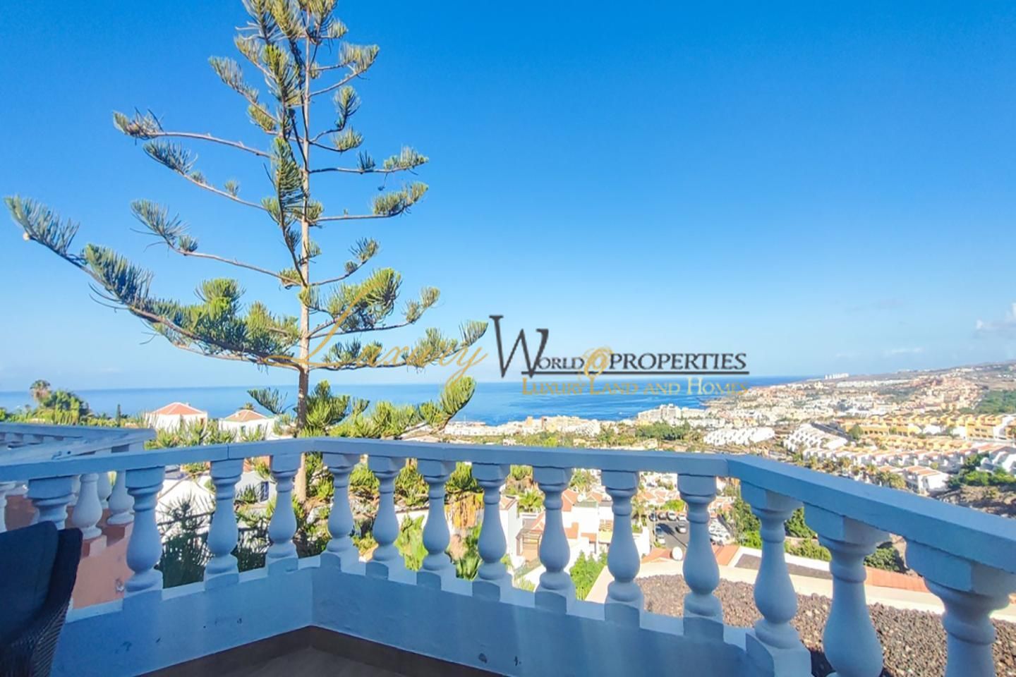 Flat in Avenida de España, Costa Adeje, Santa Cruz de Tenerife of 70 m2
