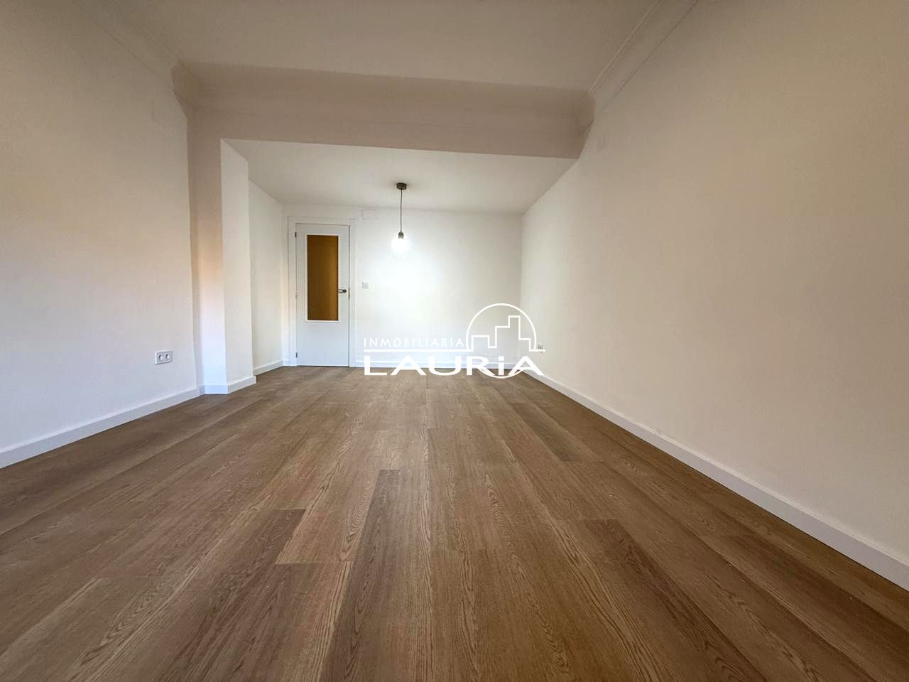 Piso en Calle Luis Oliag, Valencia, Valencia de 90 m2