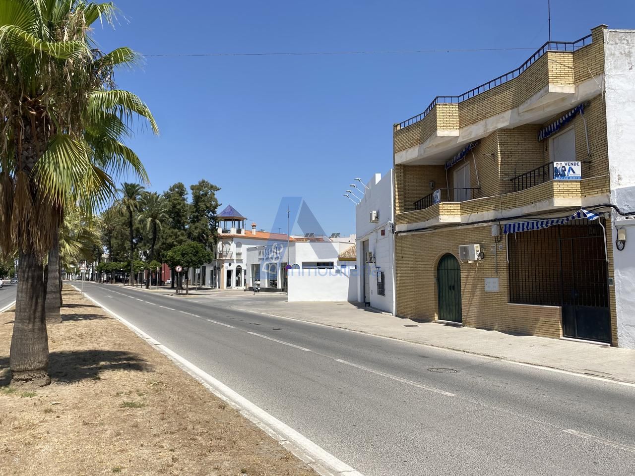 Casa / chalet en Avenida José María Tomasetti, Lebrija, Sevilla de 363 m2
