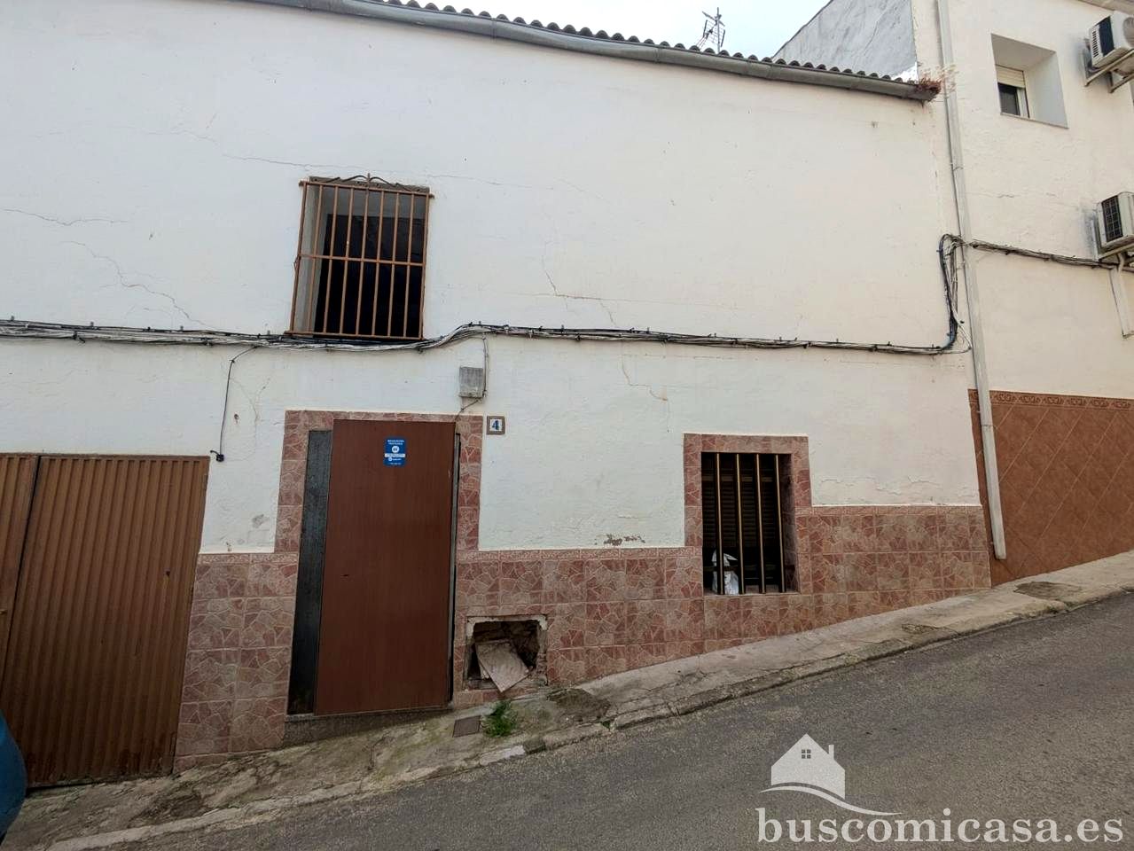 Casa / chalet en Calle las Cruces, Mengíbar, Jaén de 223 m2