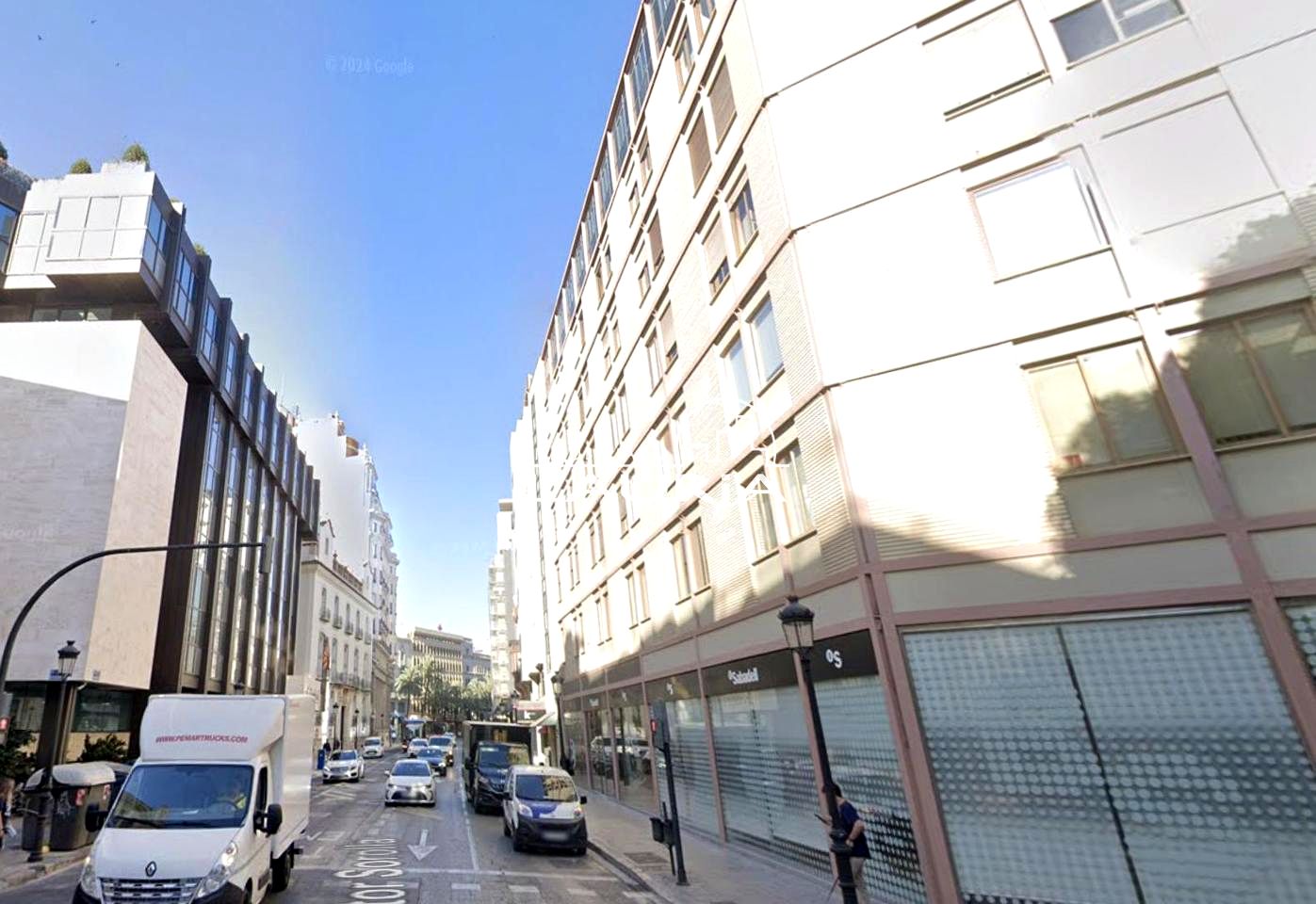 Oficina en Carrer de la Universitat, València, Valencia de 500 m2