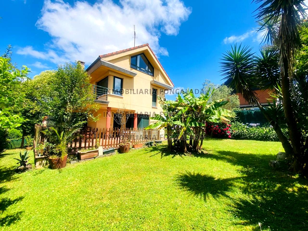 Casa / chalet en Calle Jose Garcia Nieto, La Manjoya, Asturias de 304 m2