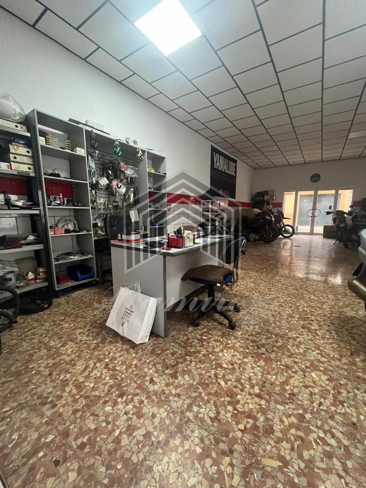 Local en Chiclana de la Frontera, Cádiz de 111 m2