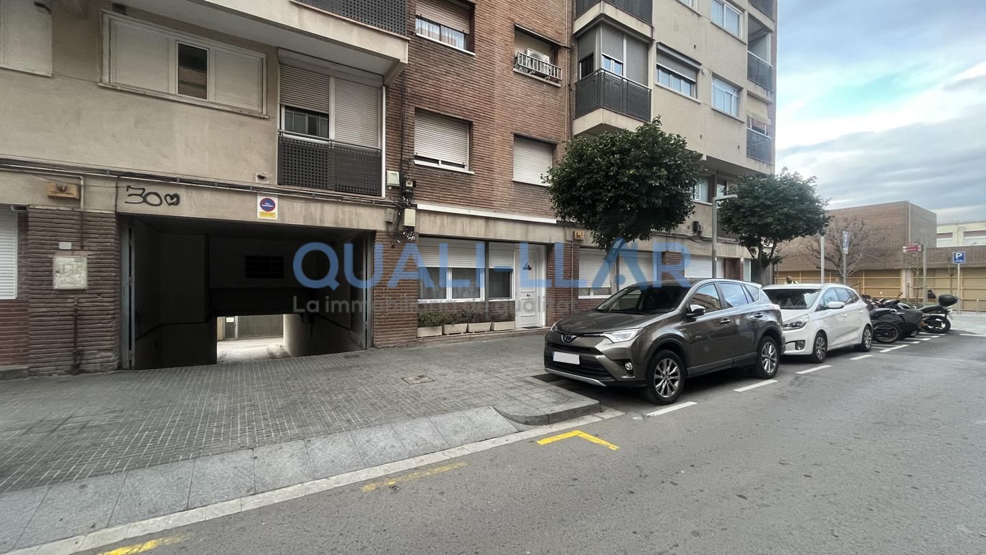 Plaza de parking en Carrer Barcelona, Sant Feliu de Llobregat, Barcelona de 23 m2