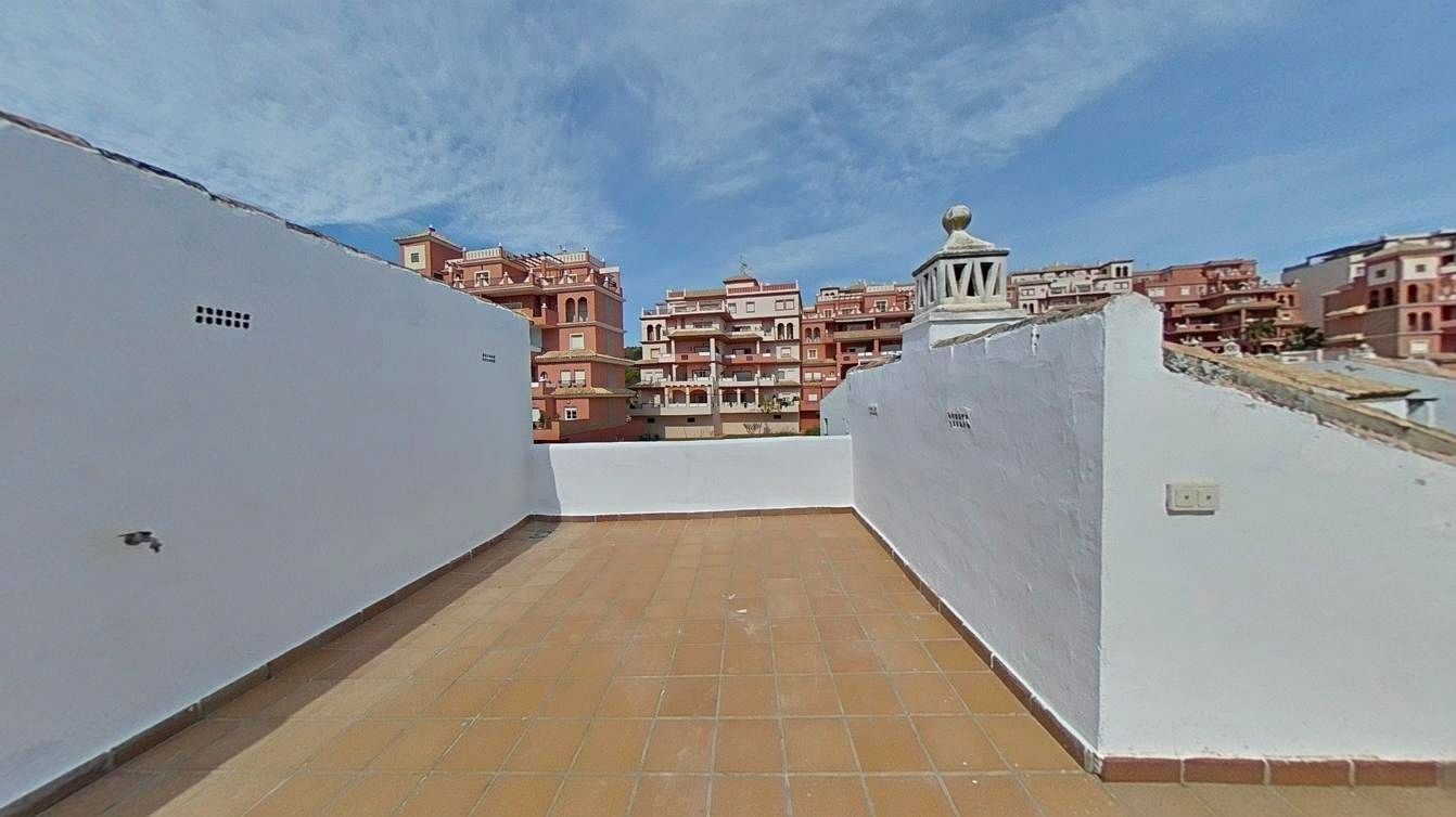 Piso en Urbanización Cármenes los el Hacho, La Duquesa, Málaga de 129 m2