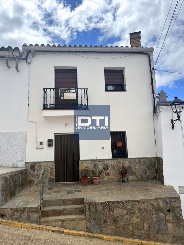 Casa / chalet en Calle de la Constitución, Las Cefiñas, Huelva de 134 m2