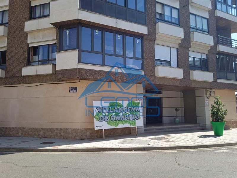 Piso en Avenida la Magdalena, Villanueva de Carrizo, León de 73 m2